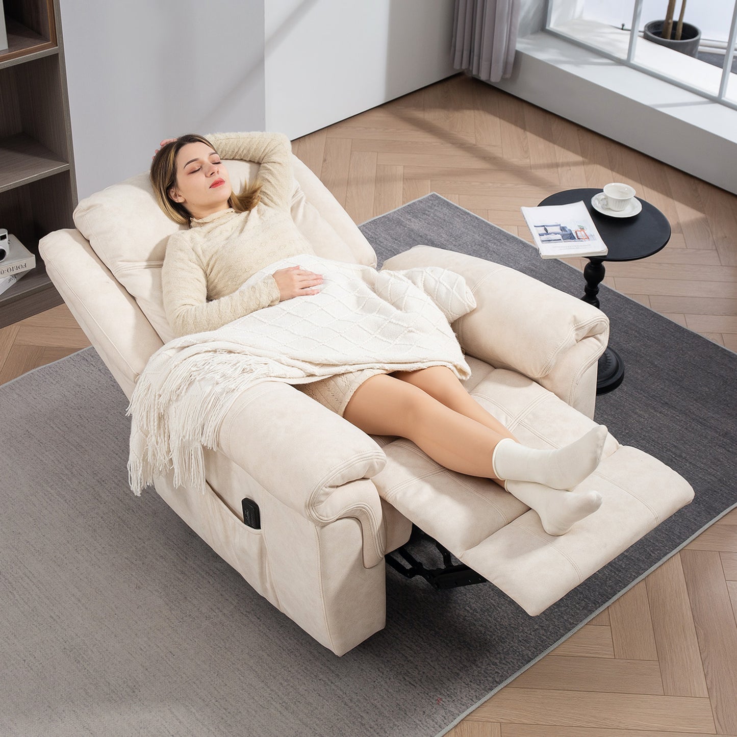 HOMCOM Manual Recliner Chair with Vibration Massage, Side Pockets, Microfibre Reclining Chair for Living Room, Cream White