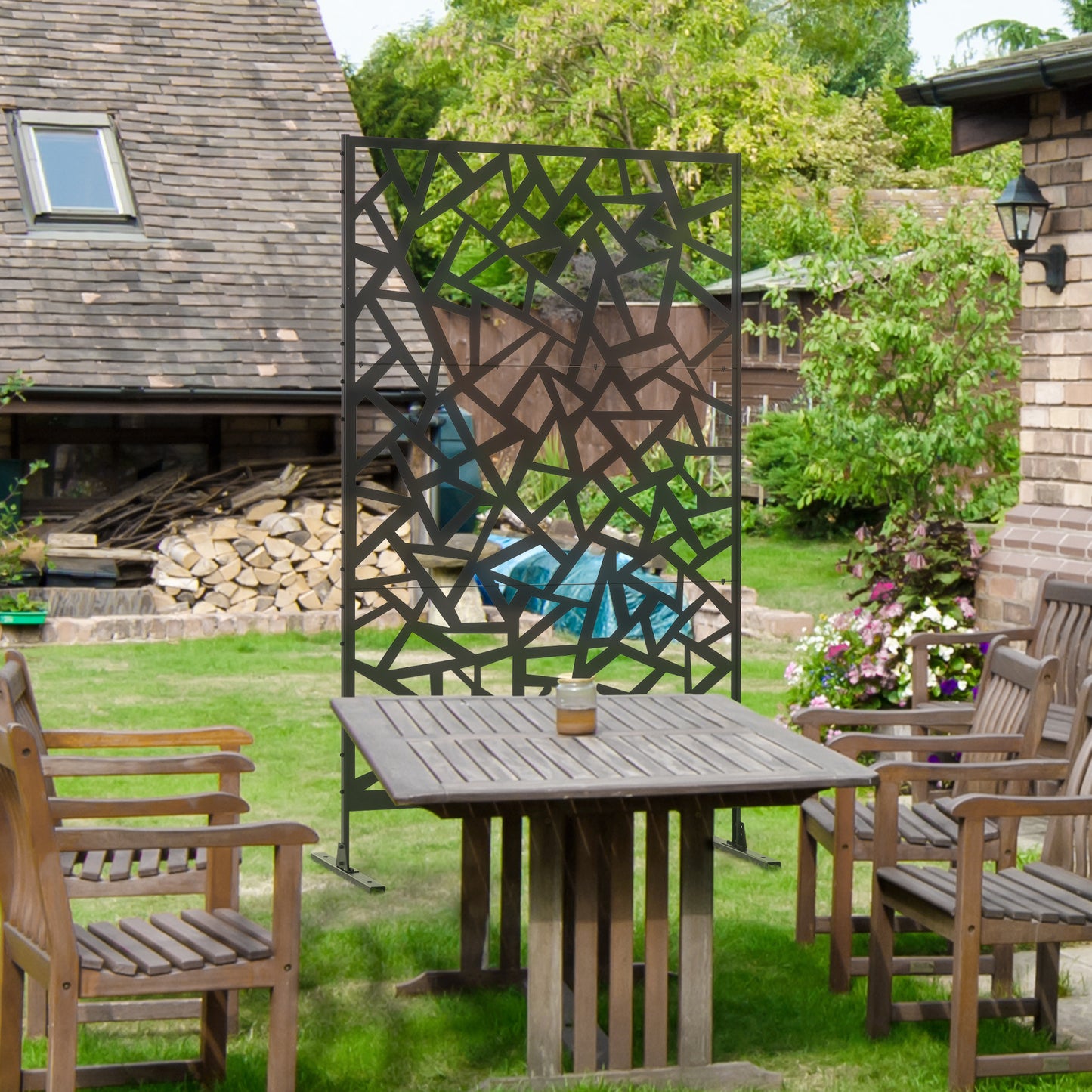 Outsunny Garden Privacy Screen, Decorative Outdoor Divider, Metal Privacy Screen with Stand, Irregular Fence Style, Black