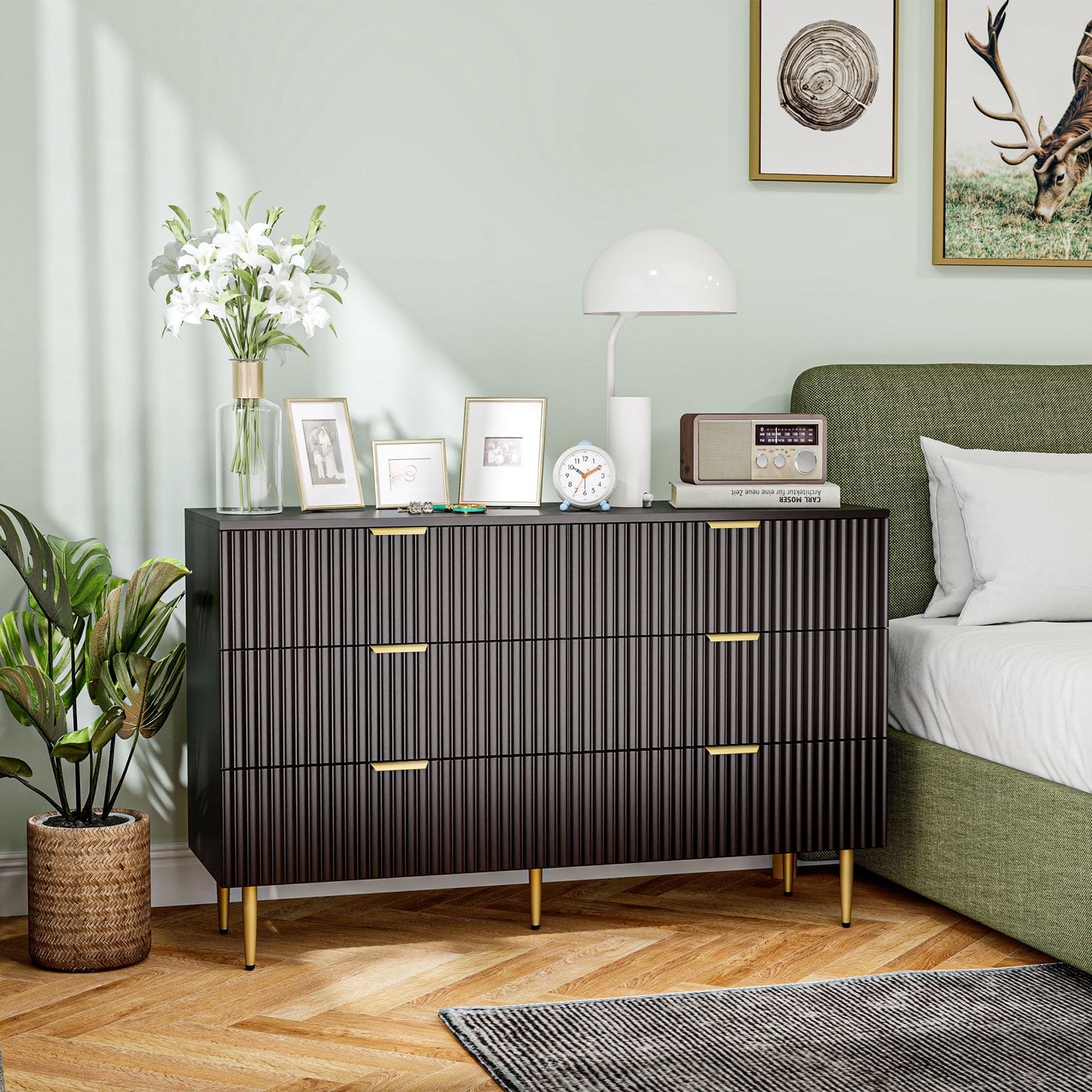 HOMCOM Modern Chest of Drawers 4 Drawer Dresser for Bedroom with Gold Legs and Handles, White