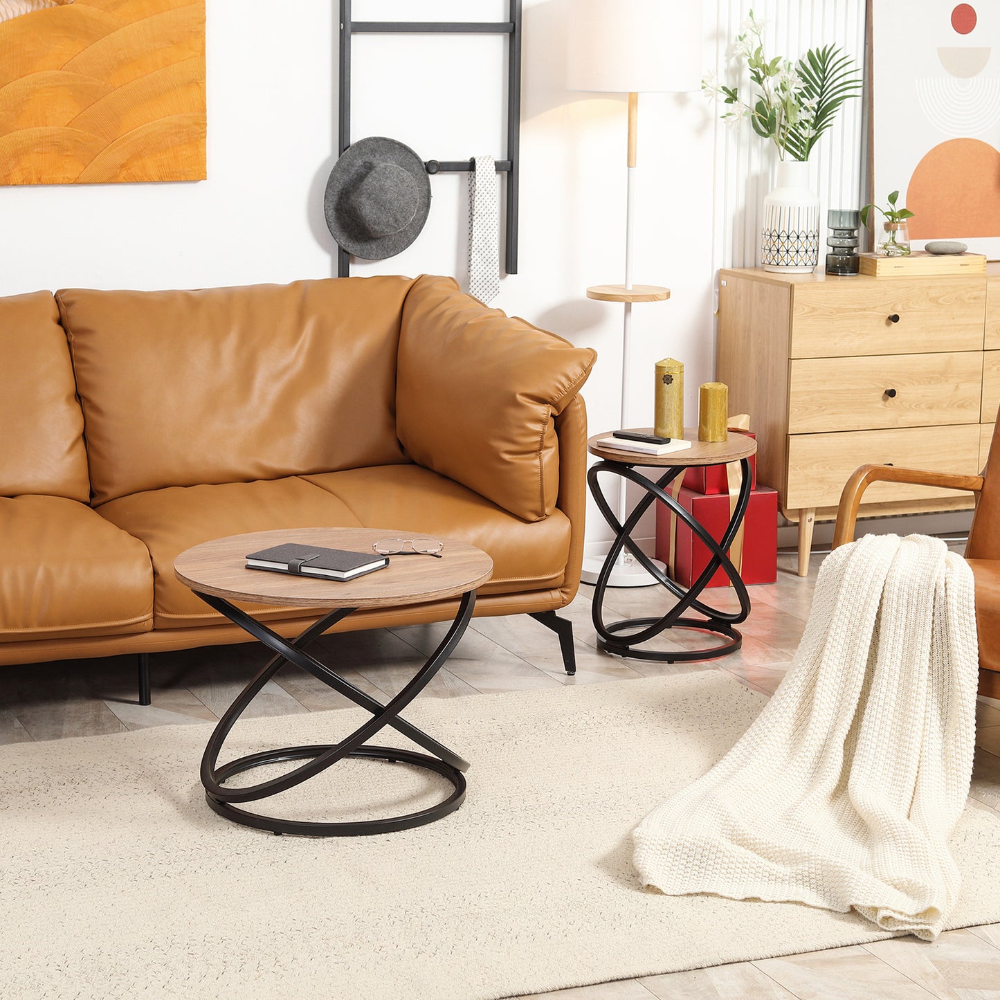 HOMCOM Industrial End Table with Round Tabletop, Sofa Side Table with Steel Frame, 15.7"x15.7"x19.7", Light Brown