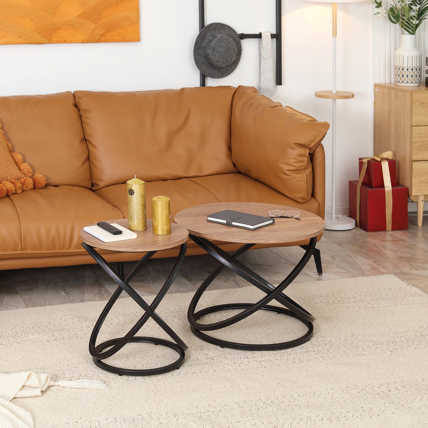 HOMCOM Industrial End Table with Round Tabletop, Sofa Side Table with Steel Frame, 15.7"x15.7"x19.7", Light Brown