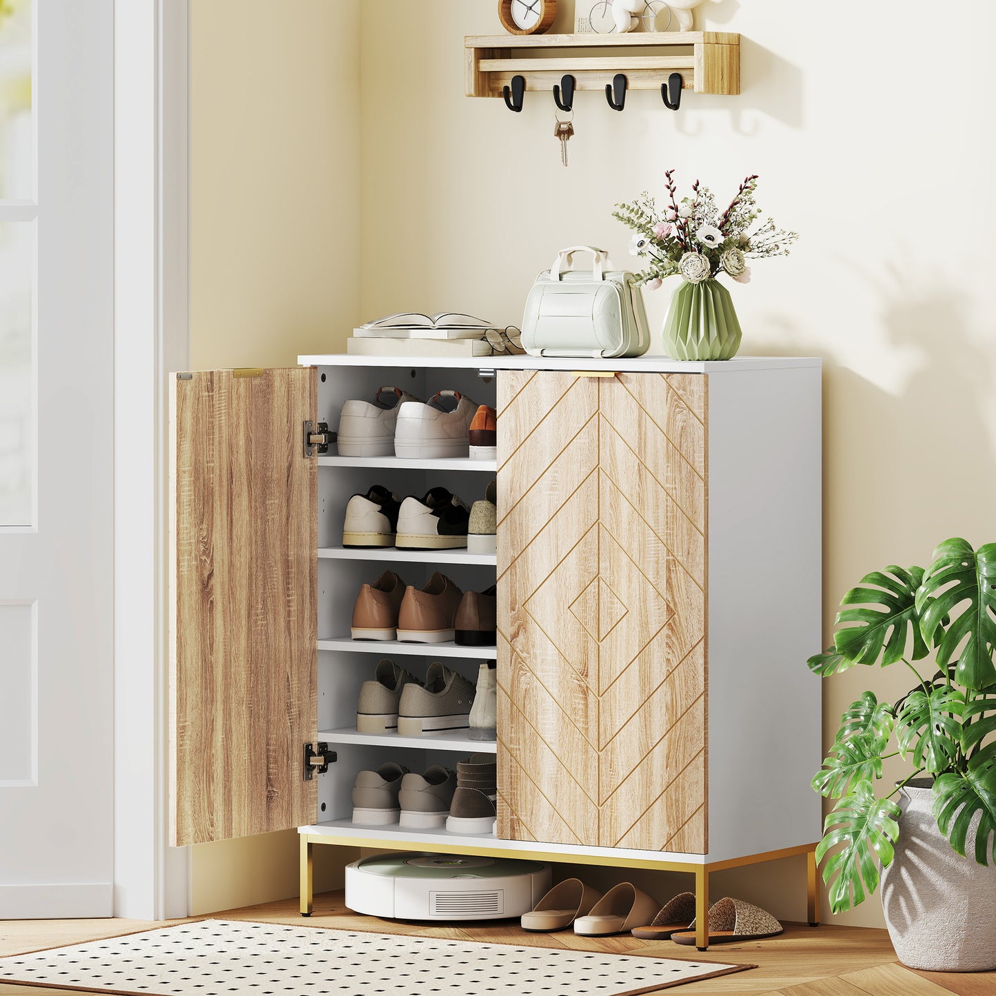 HOMCOM Shoe Storage Cabinet for 15 Pairs, Freestanding Shoe Cabinet with Doors and Adjustable Shelves for Hallway, Oak