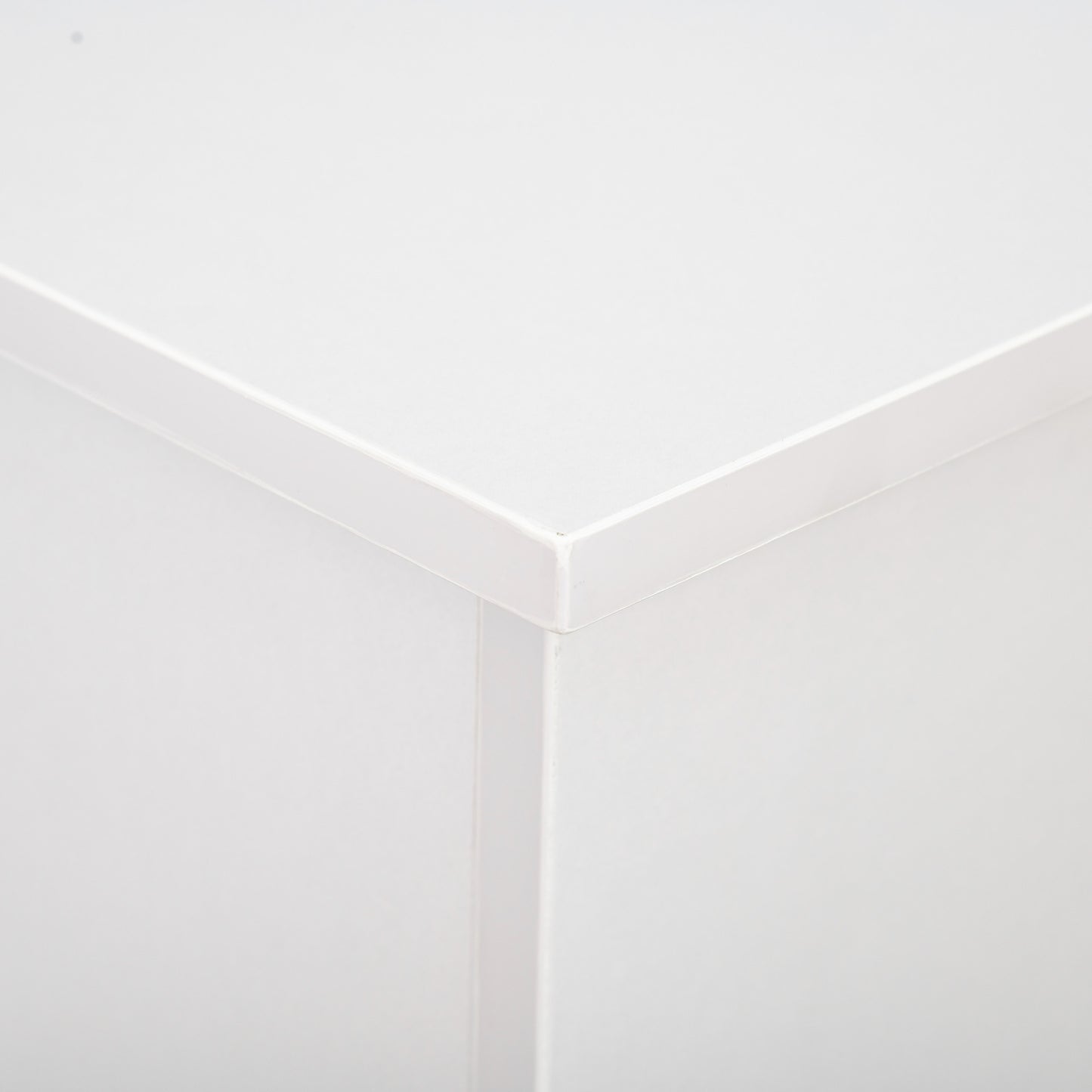 HOMCOM 39.5" Storage Chest with 2 Safety Hinges, Storage Box Organizer with Flip-Top Lid, Entryway Storage Bench, White