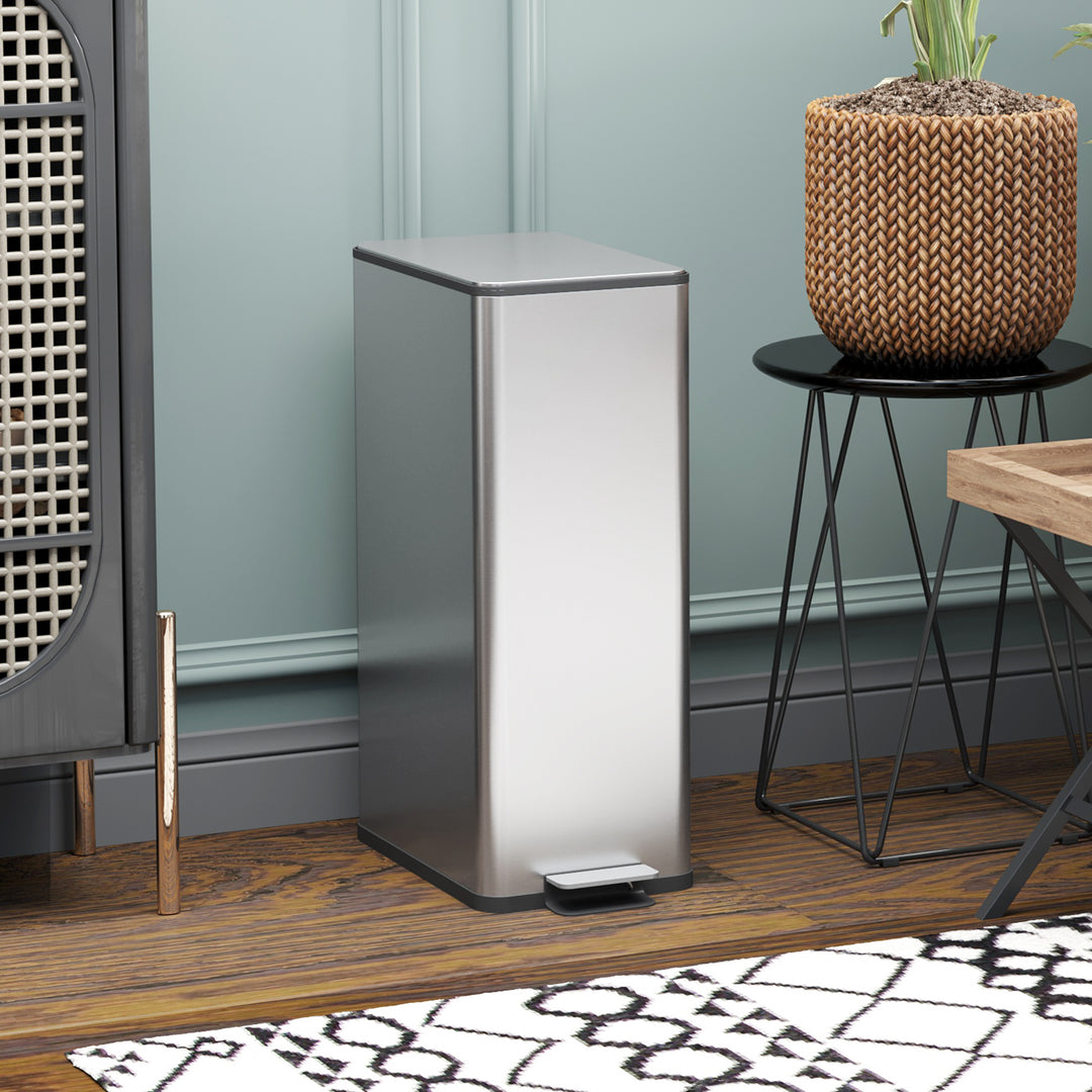 HOMCOM 5.3 Gallon Stainless Steel Kitchen Garbage Can with Soft-close Lid, Foot Pedal, Fingerprint-Proof, Silver