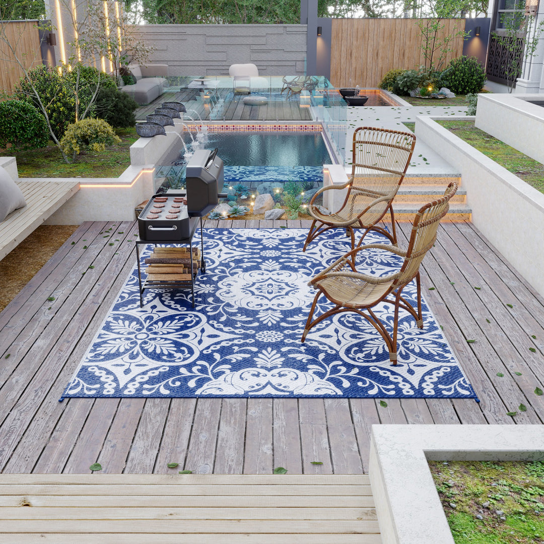 Outsunny Portable Outdoor Rug with Carry Bag, 9' x 12' Reversible Mat, Waterproof Plastic Straw RV Rug for Backyard, Deck, Picnic, Beach, Camping, Blue & White Flower