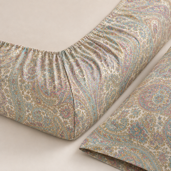 Aarniva Polyester Bedsheet Set | King/Queen | Soft & Breathable | Pastel Paisley | 4-Piece Set