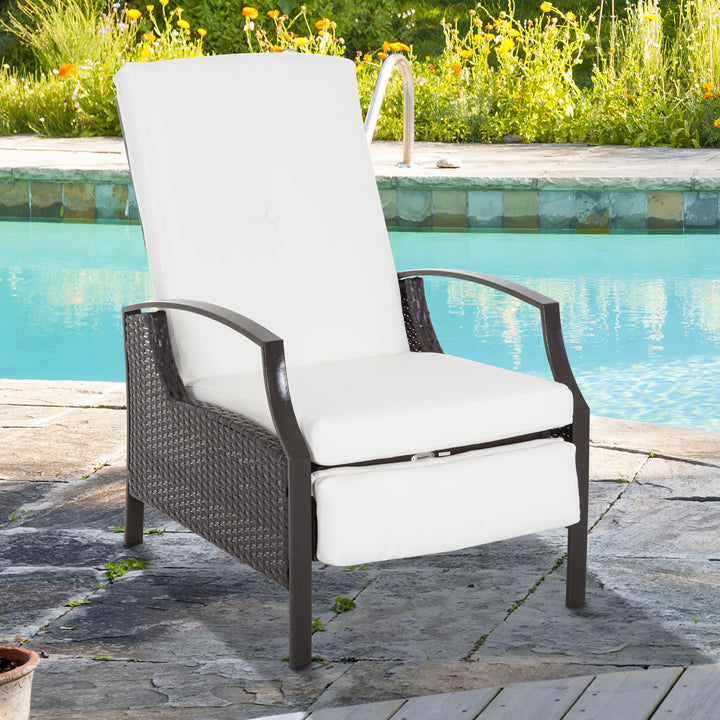 Outsunny Outdoor Rattan Recliner Chair, Wicker Reclining Chair with Adjustable Back Retractable Footrest Cushion Blue