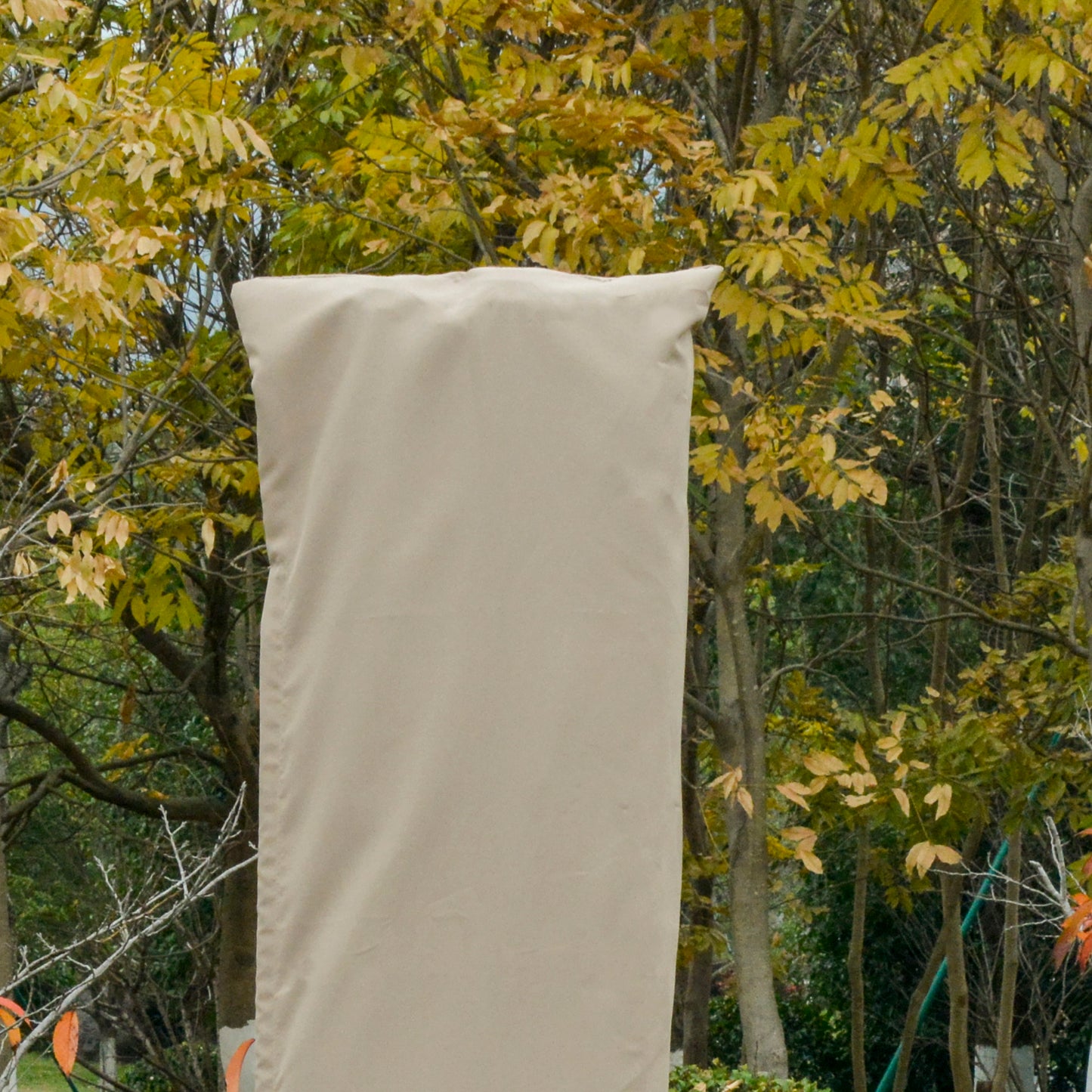 Outsunny Garden Parasol Cover, Outdoor Cantilever Umbrella Cover with Zipper, Khaki