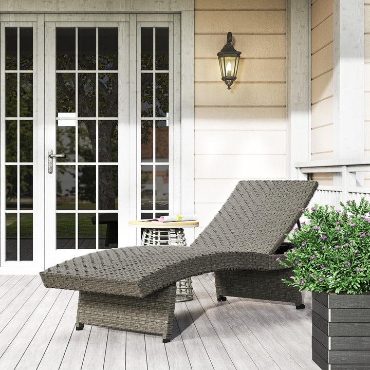 Outsunny Rattan Folding Outdoor Lounger Chair Recliner with 5-Level Adjustable Backrest, Wheels for Garden, Patio, Mixed Grey