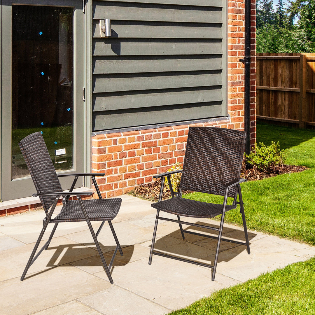 Outsunny Outdoor Wicker Dining Chair Set of 2, 2 Pieces Rattan Foldable Chair with Steel Frame for Garden, Backyard, Porch, Brown