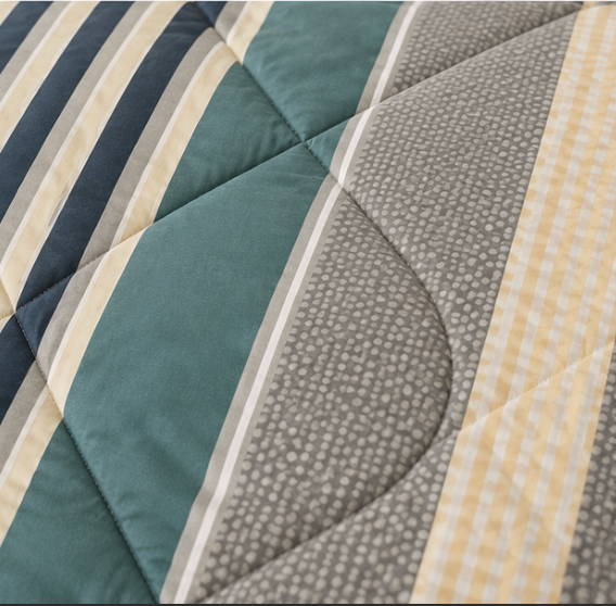 Aarniva Breathable Polyester Comforter Set | King/Queen | 250 GSM | Ultra-Soft & Cozy | Modern Stripe | 5-Piece Set
