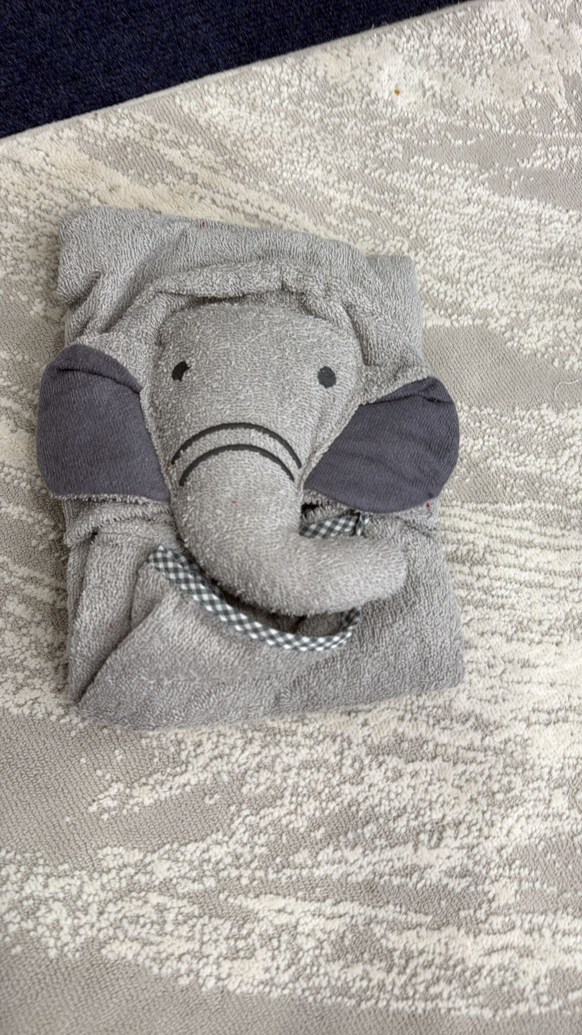 Aarniva Kids Hooded Bath Towel | Soft & Cozy | Animal & Fun Prints | Elephant Grey