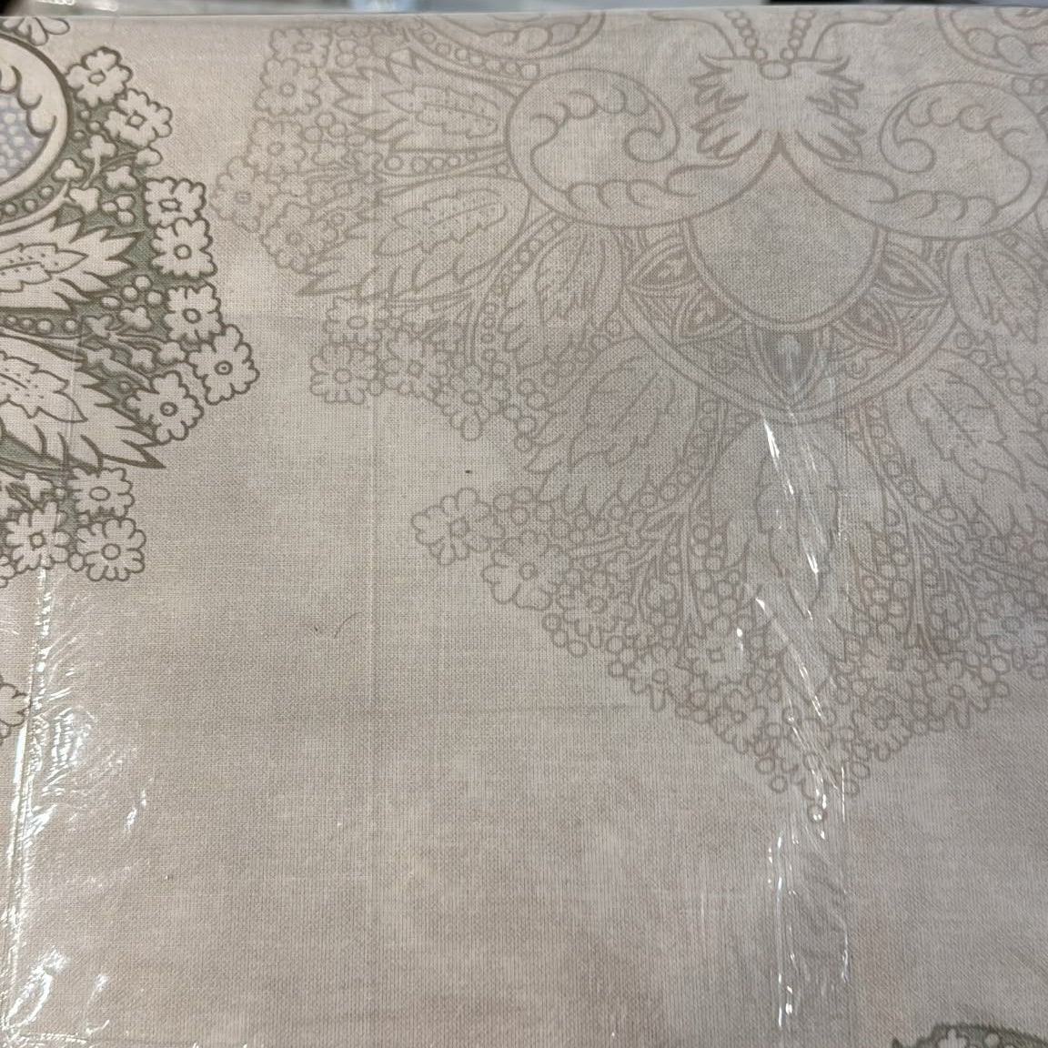 Aarniva 100% Cotton Ornamental Medallion Bedsheet Set | King/Queen | Soft & Breathable | Ivory Sage | 200 TC | 6-Piece Set