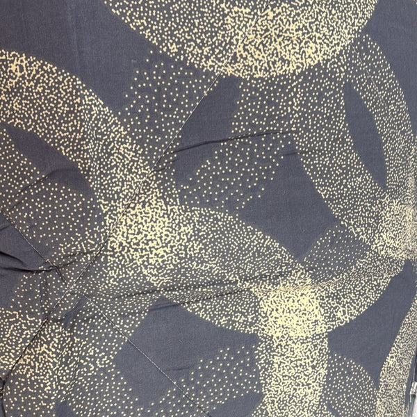 Aarniva Breathable Polyester Midnight Gold Flow Comforter Set | King/Queen | 250 GSM | Ultra-Soft & Cozy | Navy Gold | 5-Piece Set