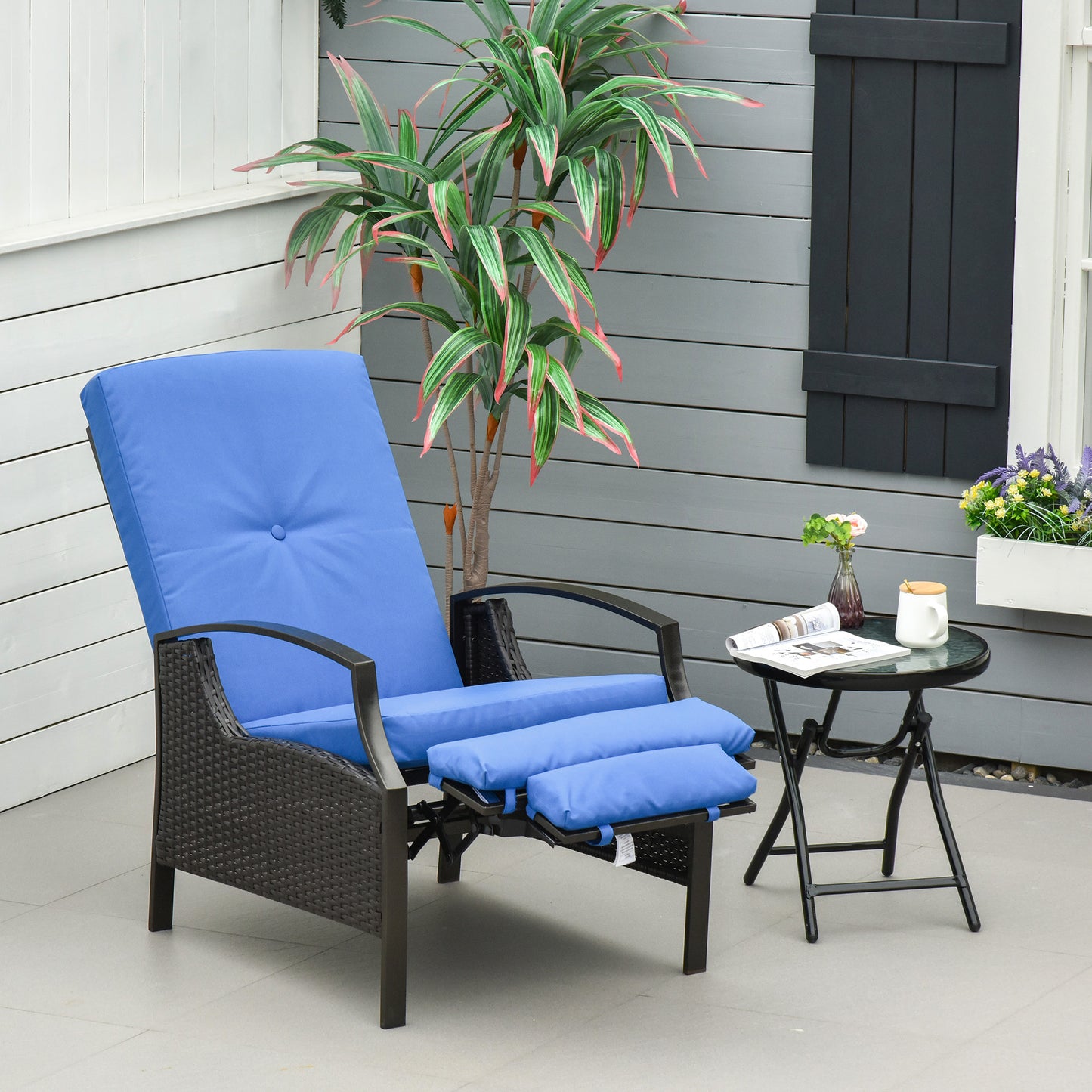 Outsunny Outdoor Rattan Recliner Chair, Wicker Reclining Chair with Adjustable Back Retractable Footrest Cushion Blue