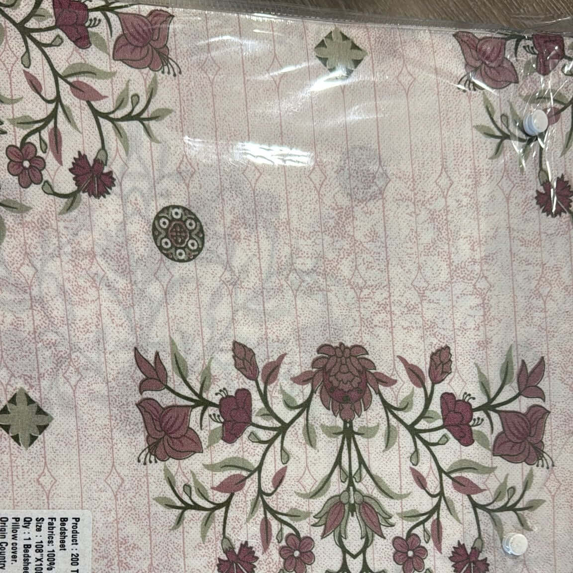 Aarniva 100% Cotton Floral Bouquet Bedsheet Set design featuring floral patterns in antique rose color.