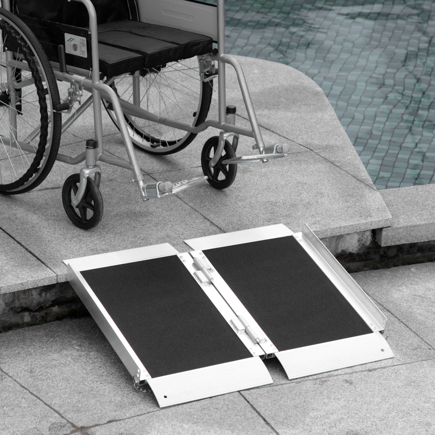 HOMCOM 4' Portable Wheelchair Ramp Aluminum Threshold Mobility Single-fold for Scooter with Carrying Handle