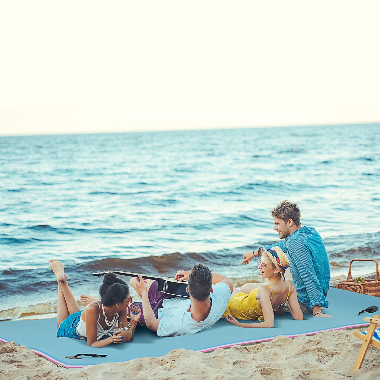 HOMCOM 10x5ft Floating Mat Floating Lily Pad Water Carpet Float Aqua Mat Water Recreation and Relaxing in Lake, River, Beach, Swimming Pool, Blue